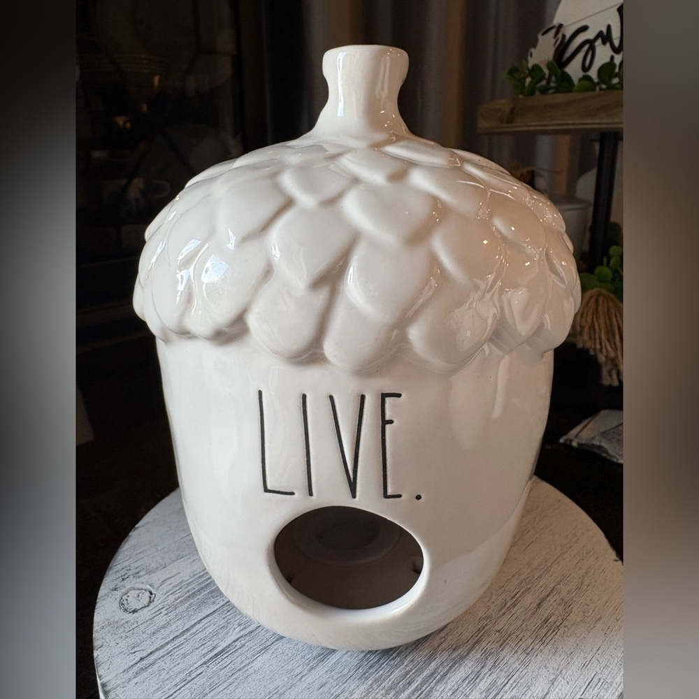 Rae Dunn Artisan Collection Ceramic Piece
Acorn LIVE Birdhouse